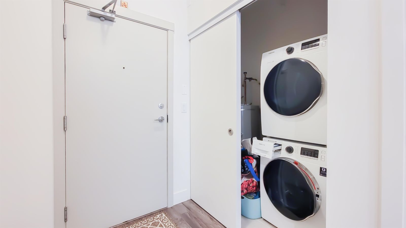 Listing Image 16