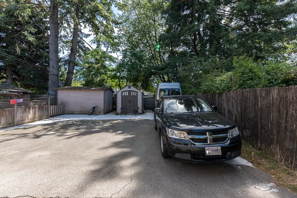 Listing Image 18