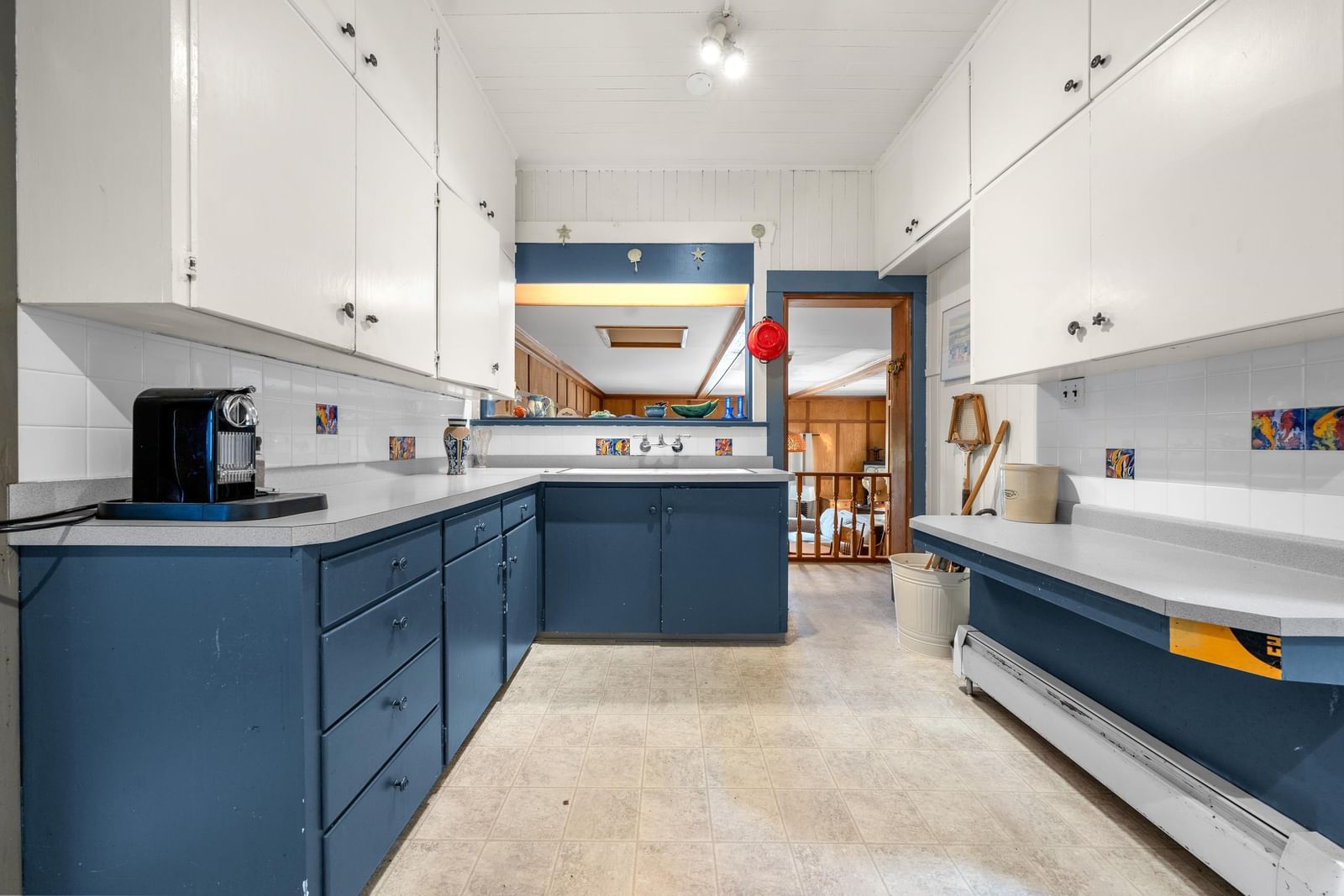Listing Image 8