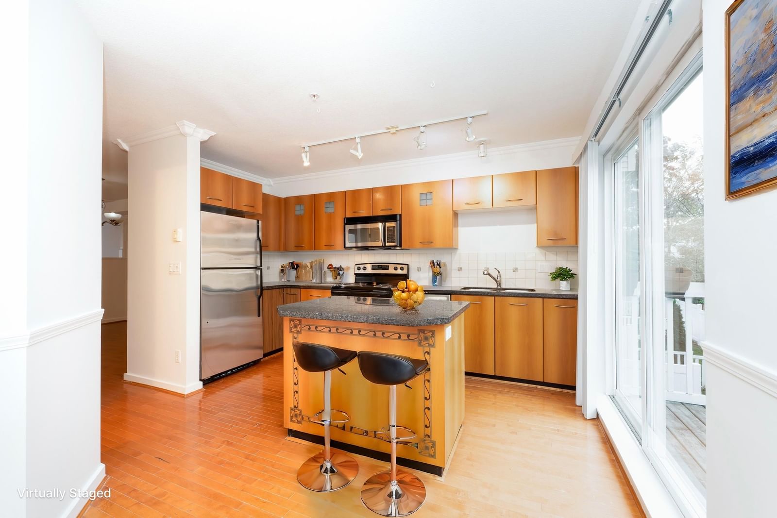 Listing Image 10