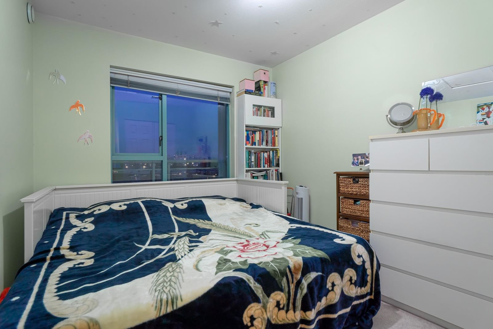 Listing Image 13