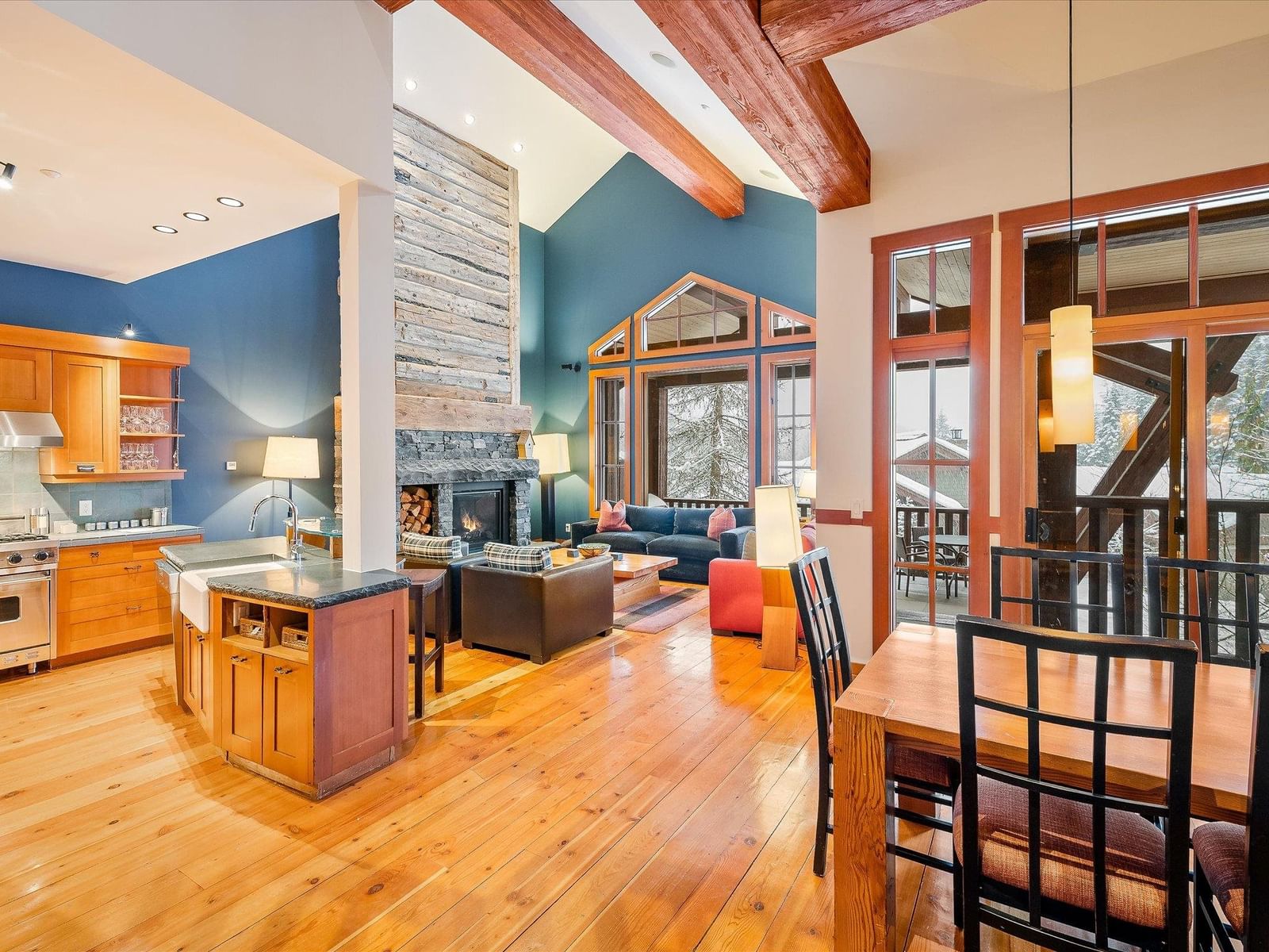 Listing Image 11