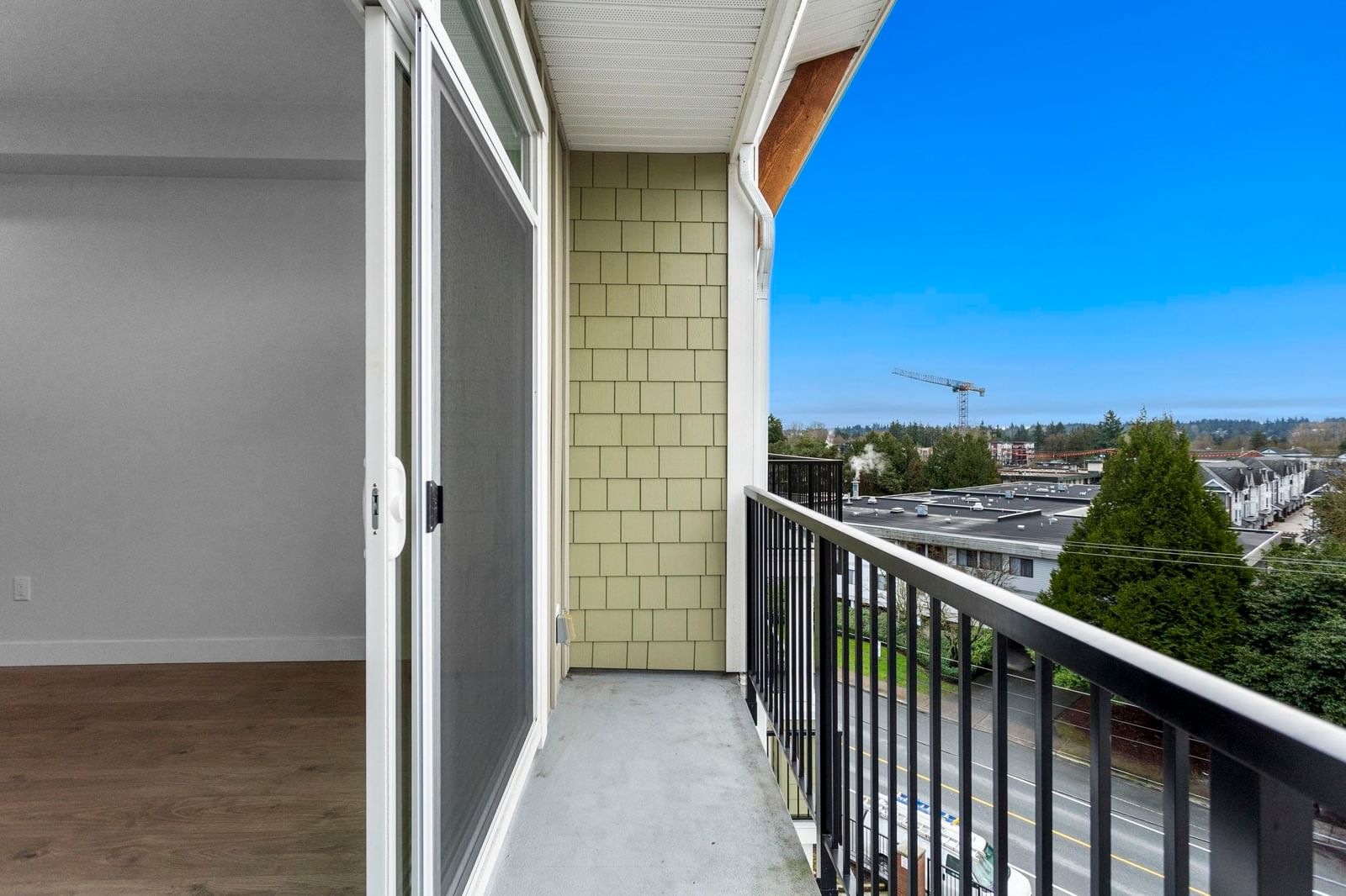 Listing Image 18