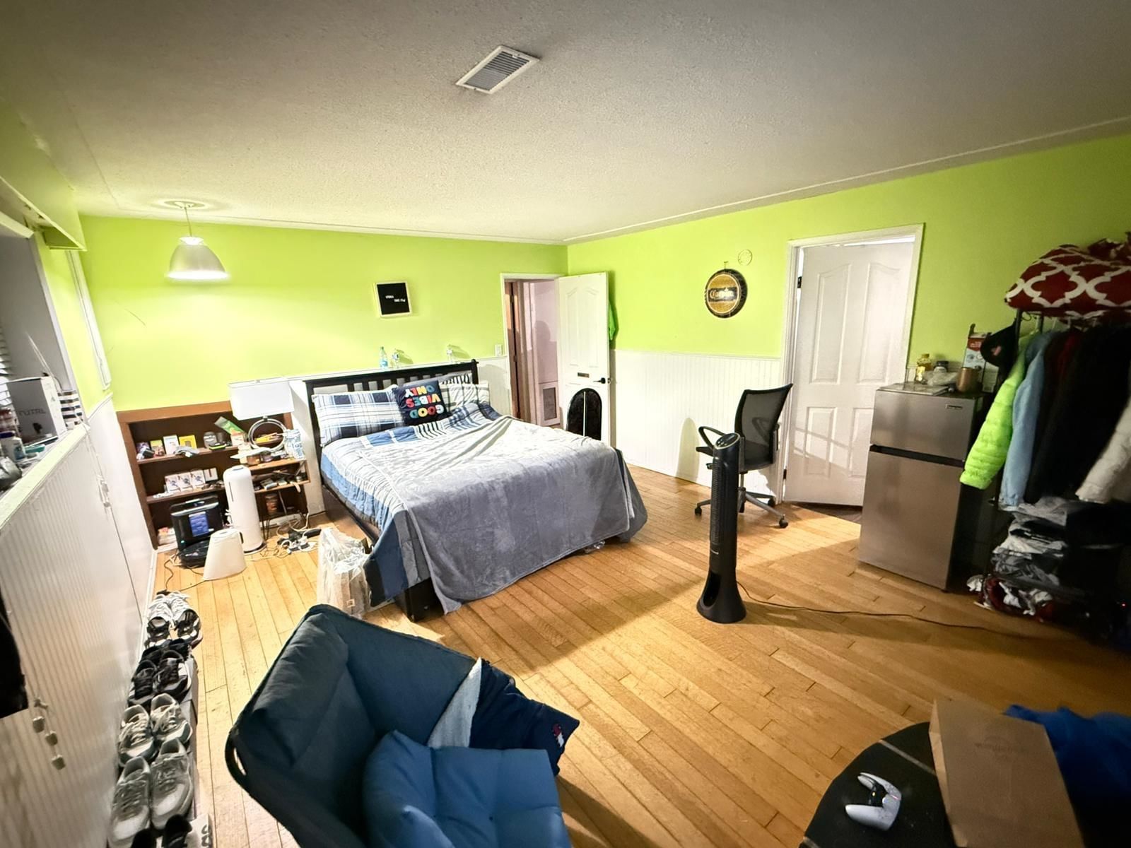 Listing Image 15
