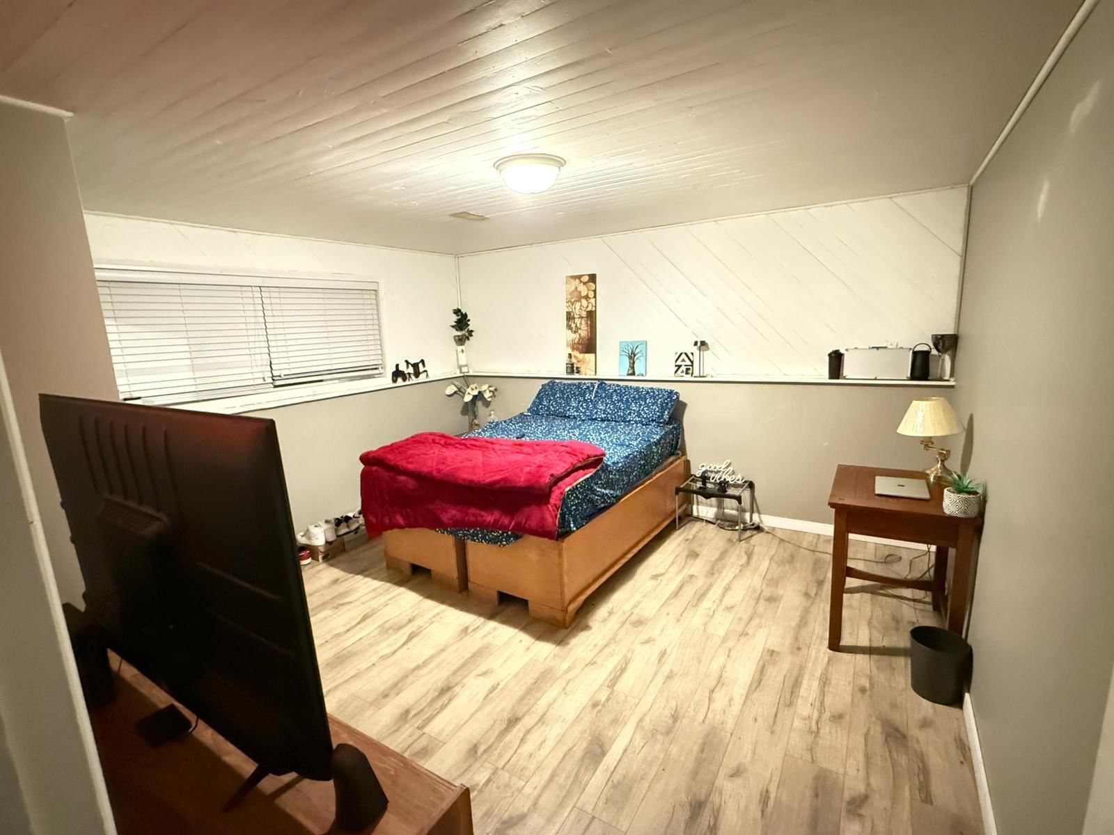 Listing Image 17