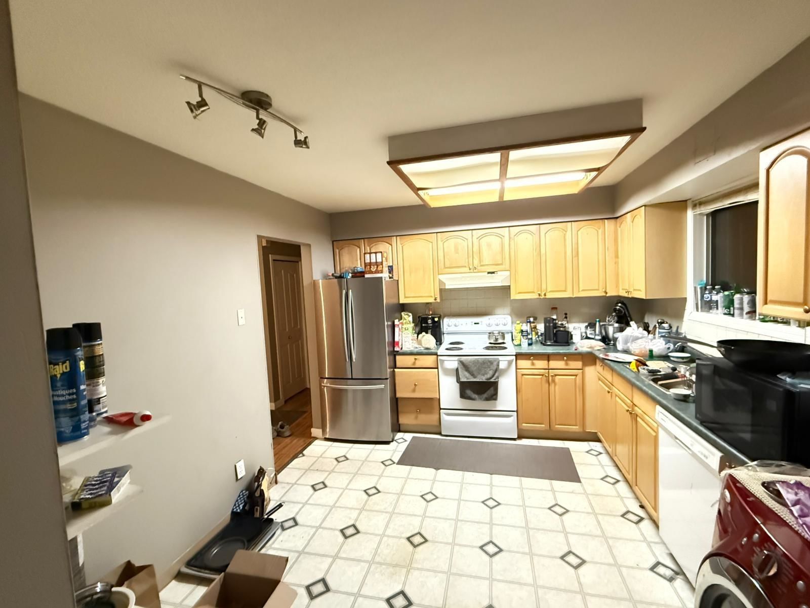 Listing Image 4