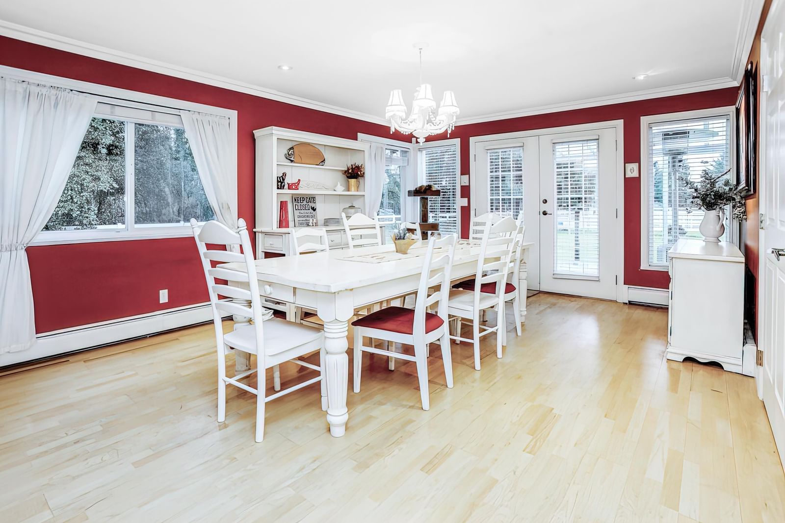 Listing Image 15