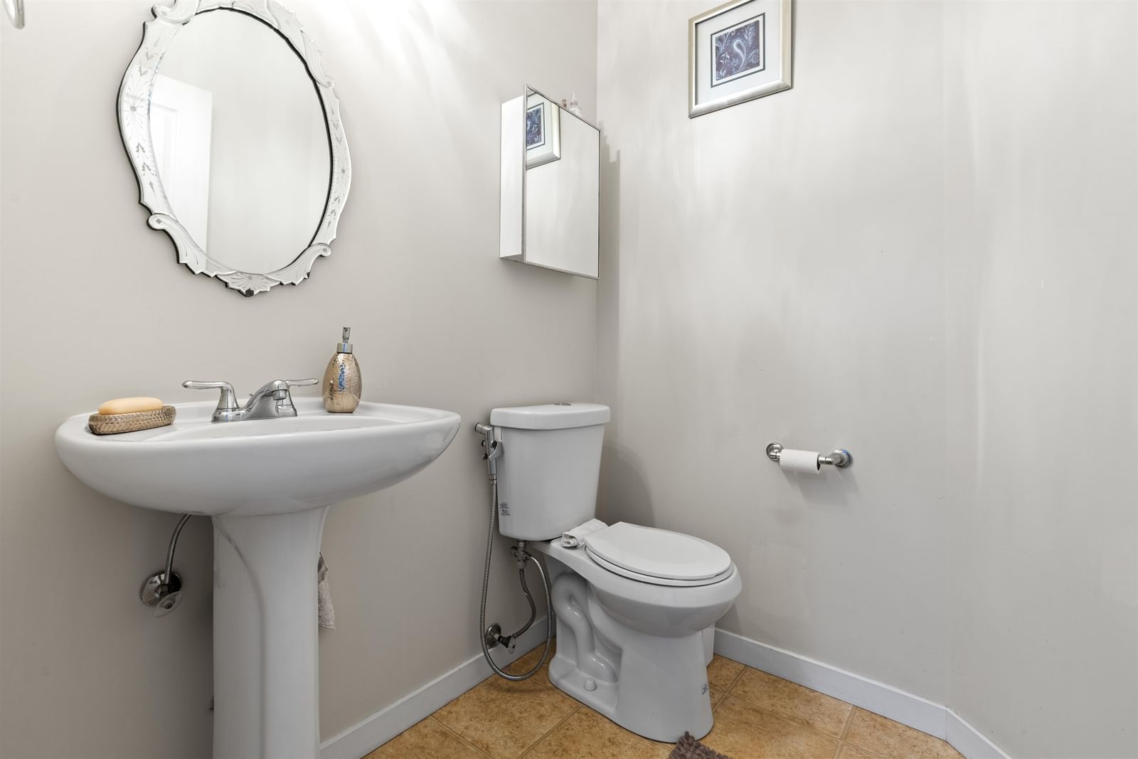 Listing Image 9
