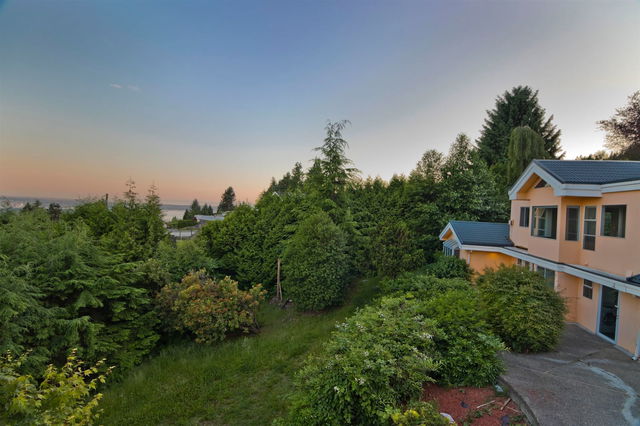 1080 Crestline Road