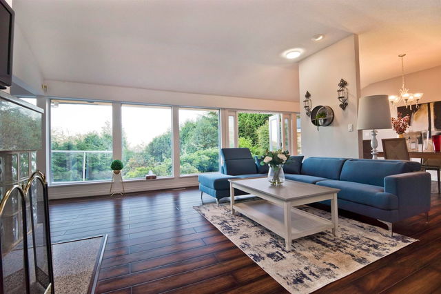1080 Crestline Road
