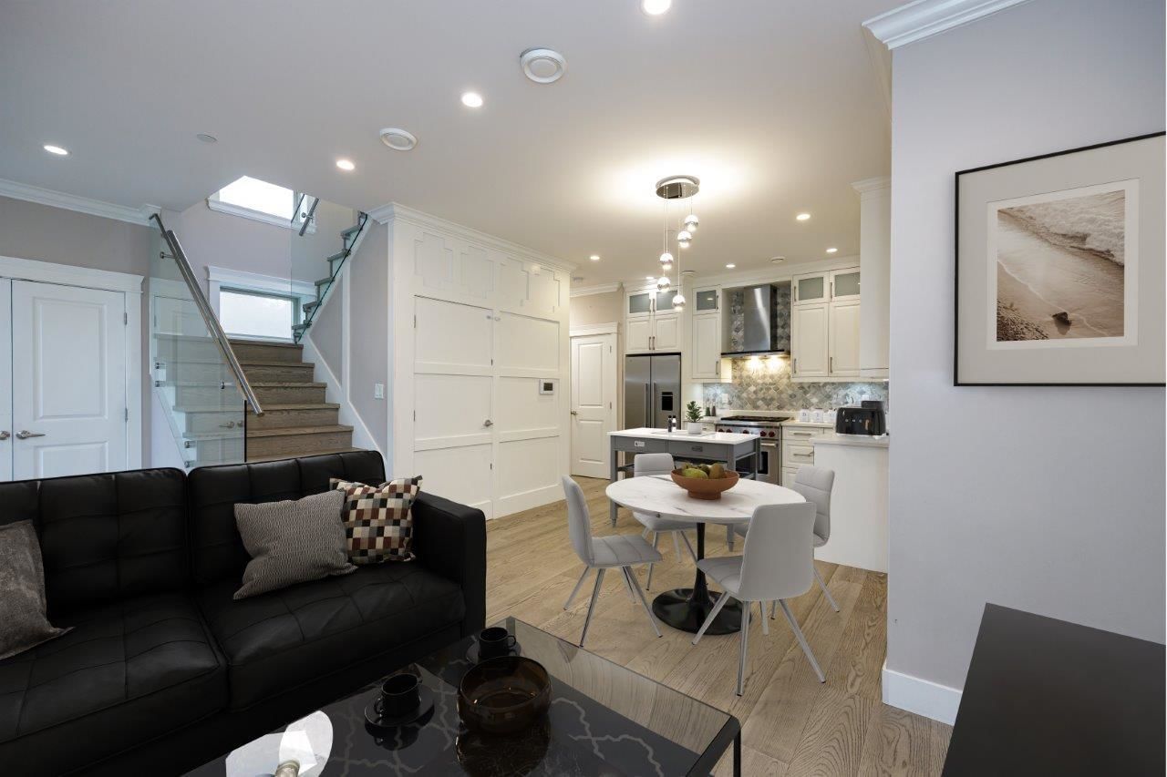 Listing Image 9