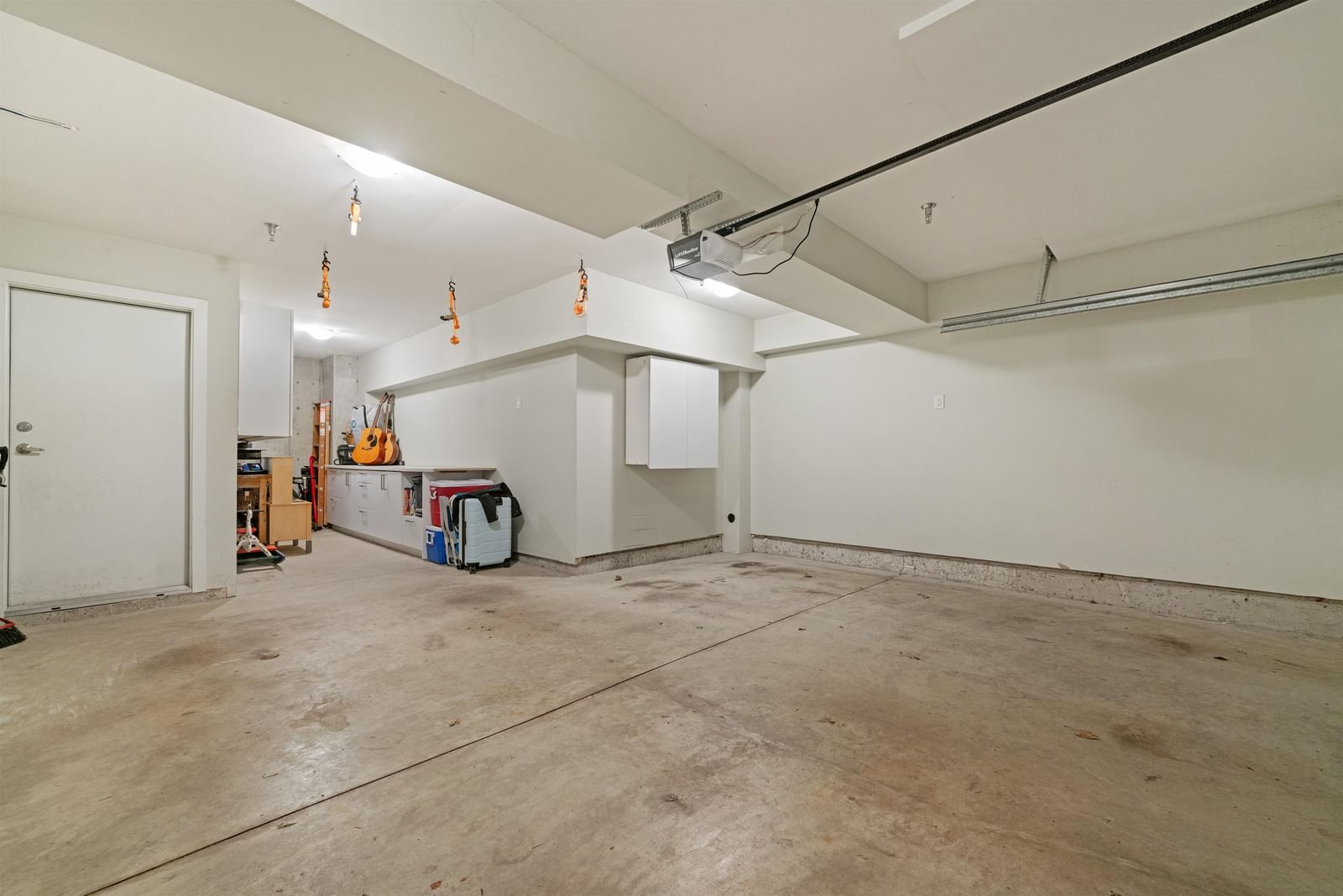 Listing Image 29