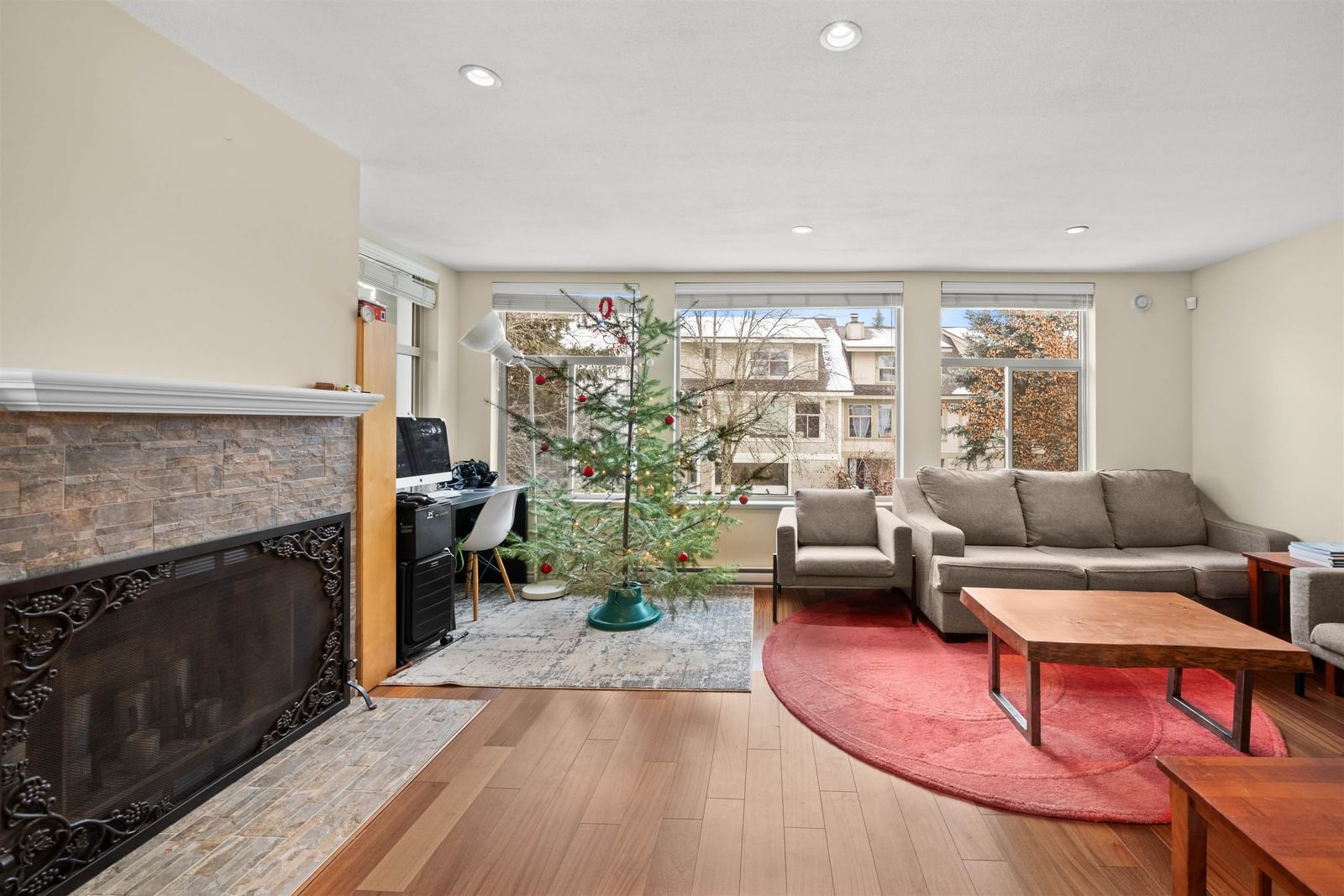 Listing Image 9