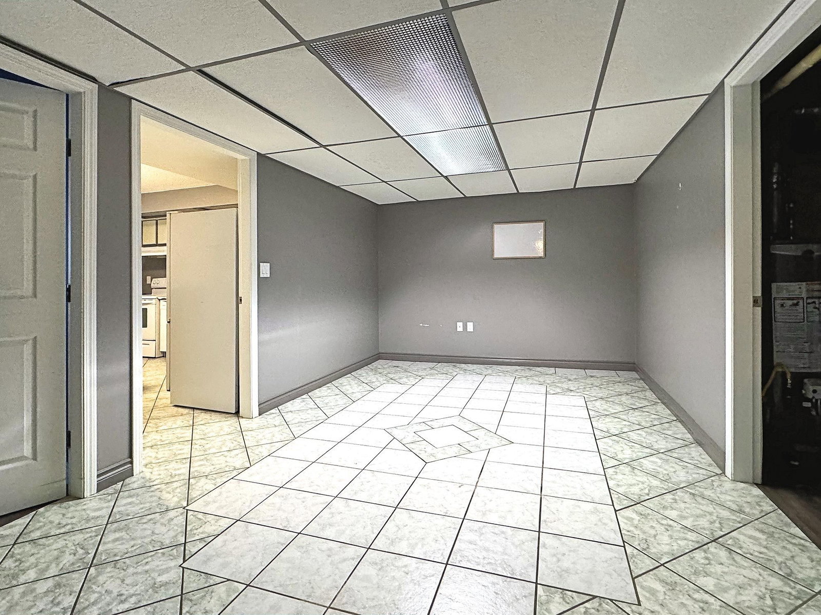 Listing Image 25