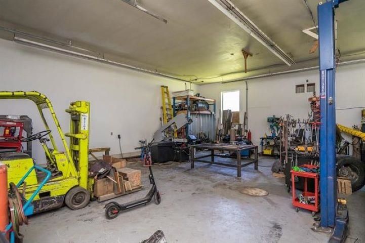 Listing Image 30