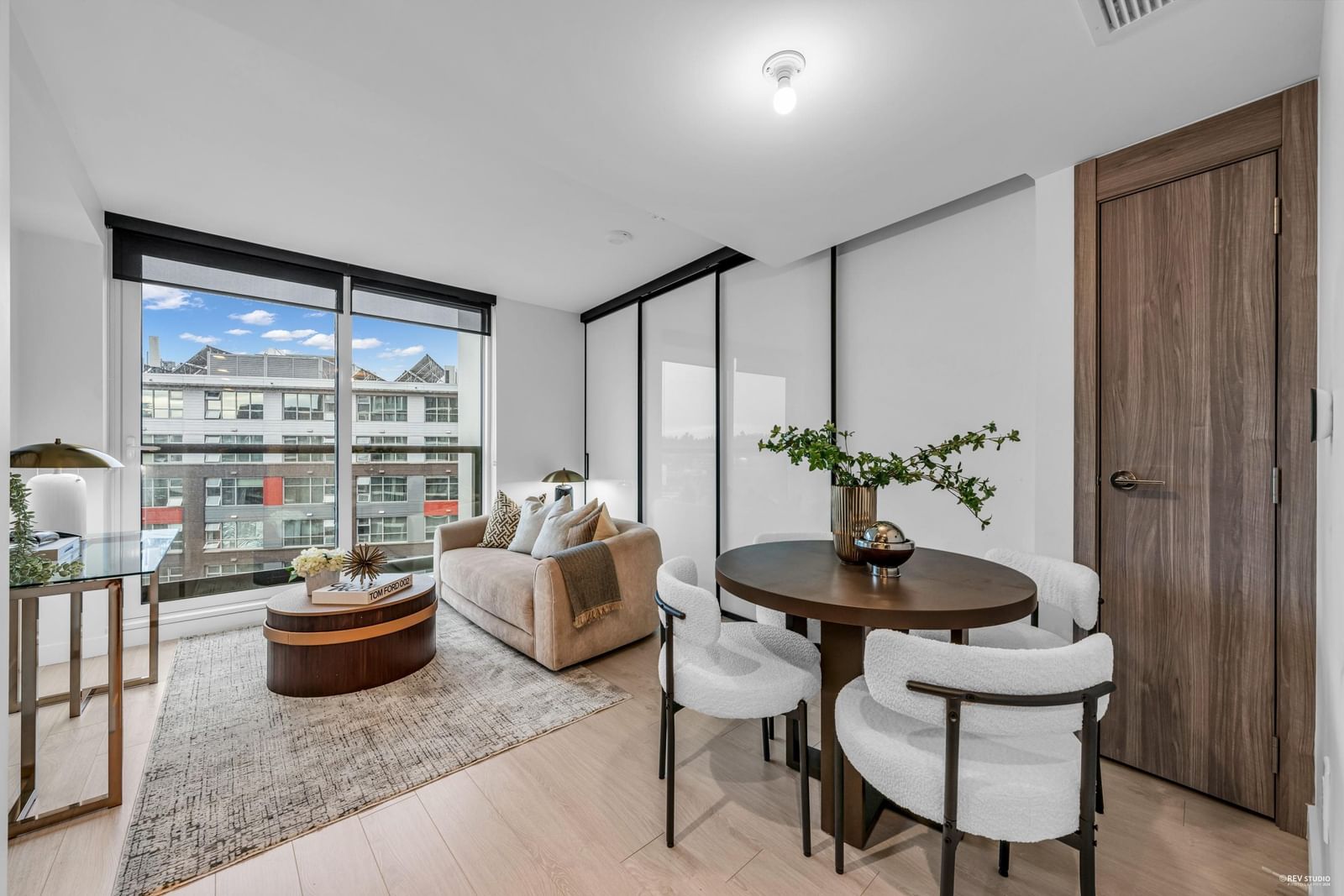 Listing Image 9
