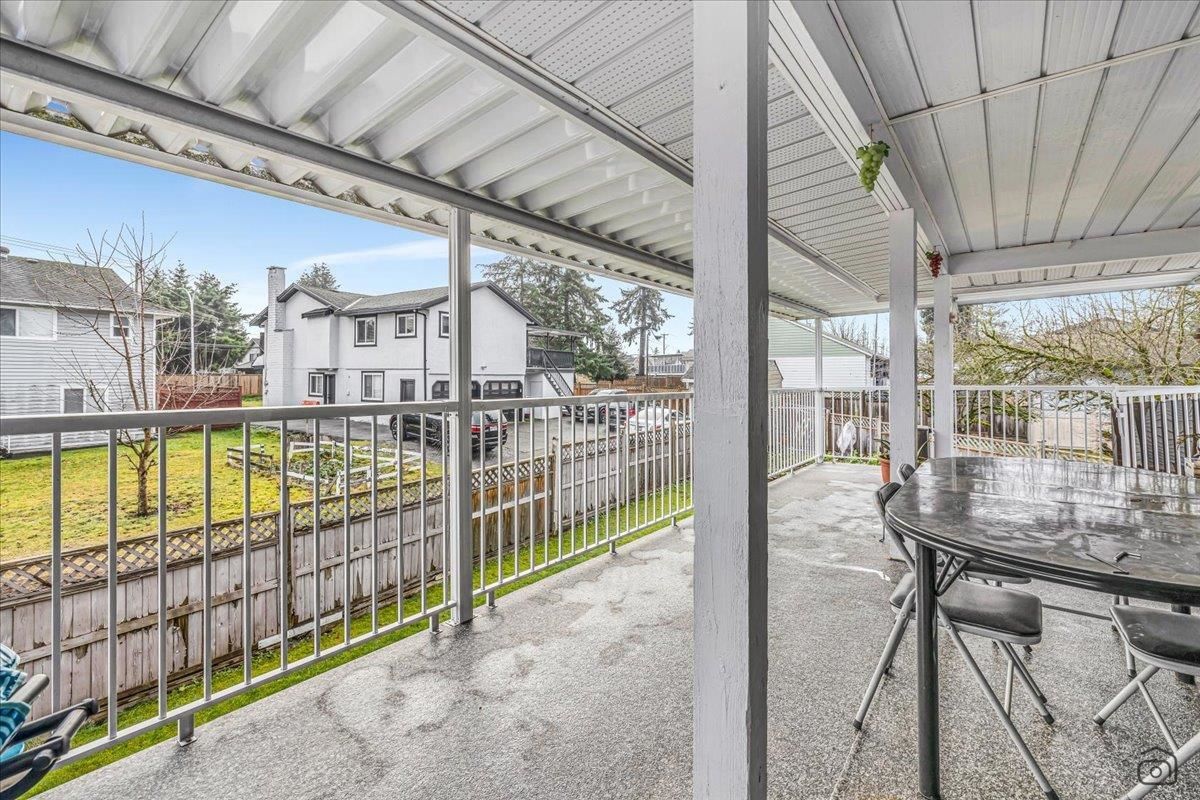 Listing Image 16