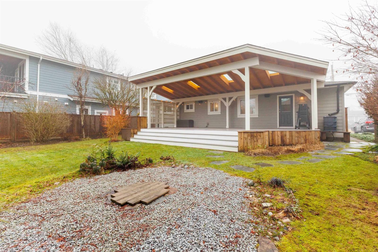 Listing Image 20