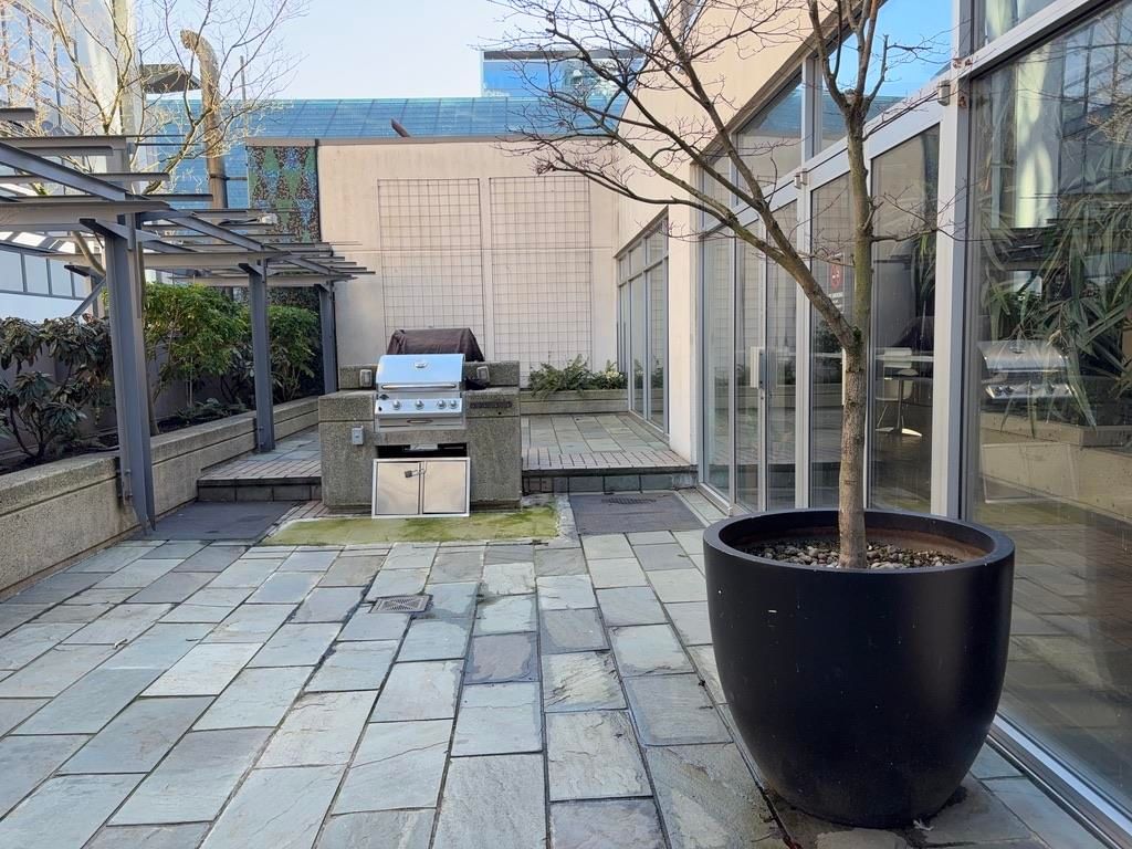 Listing Image 17