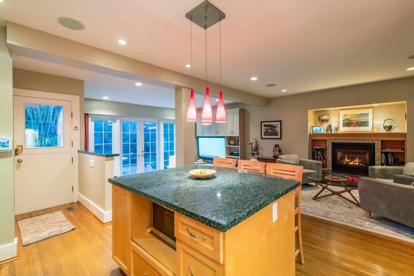 Listing Image 15