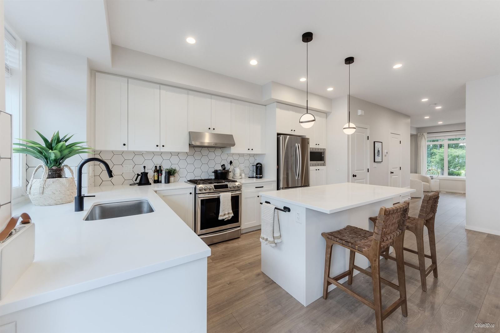 Listing Image 9