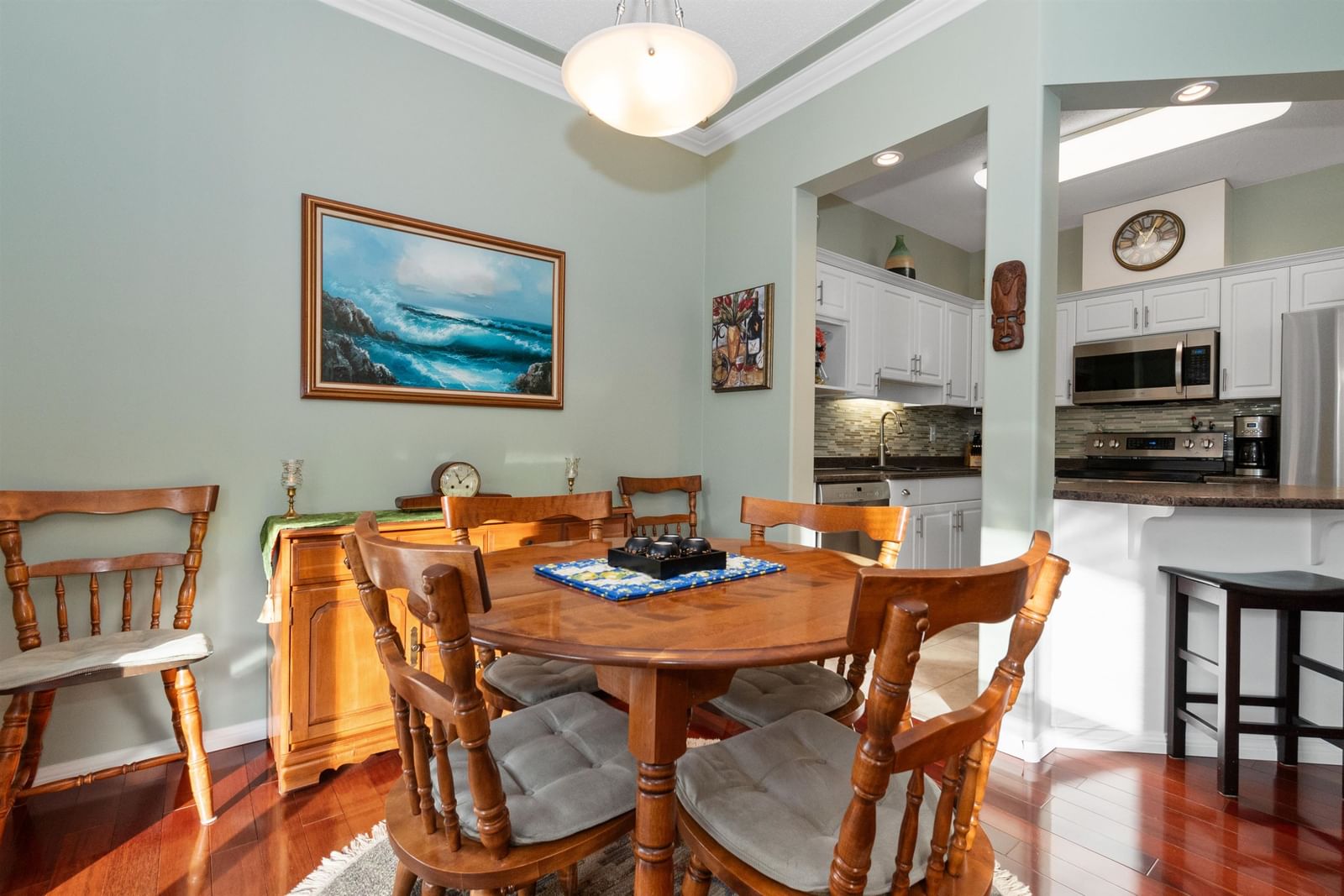 Listing Image 9