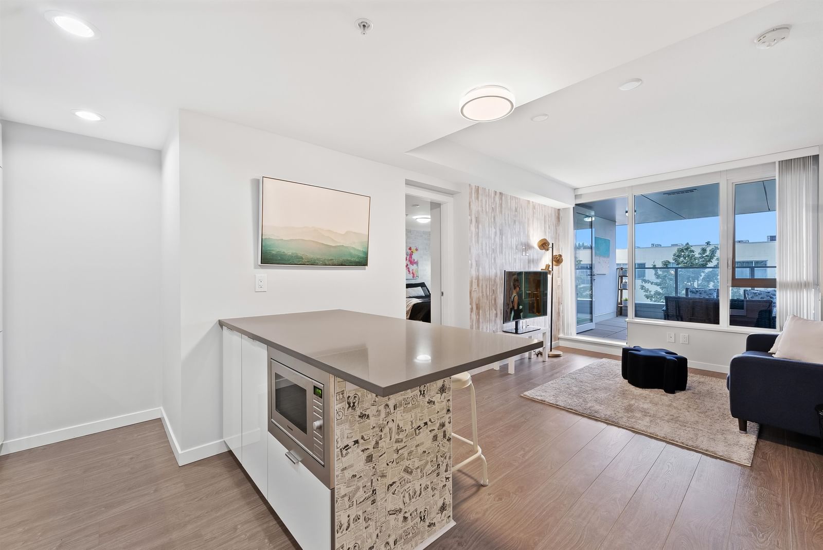 Listing Image 9