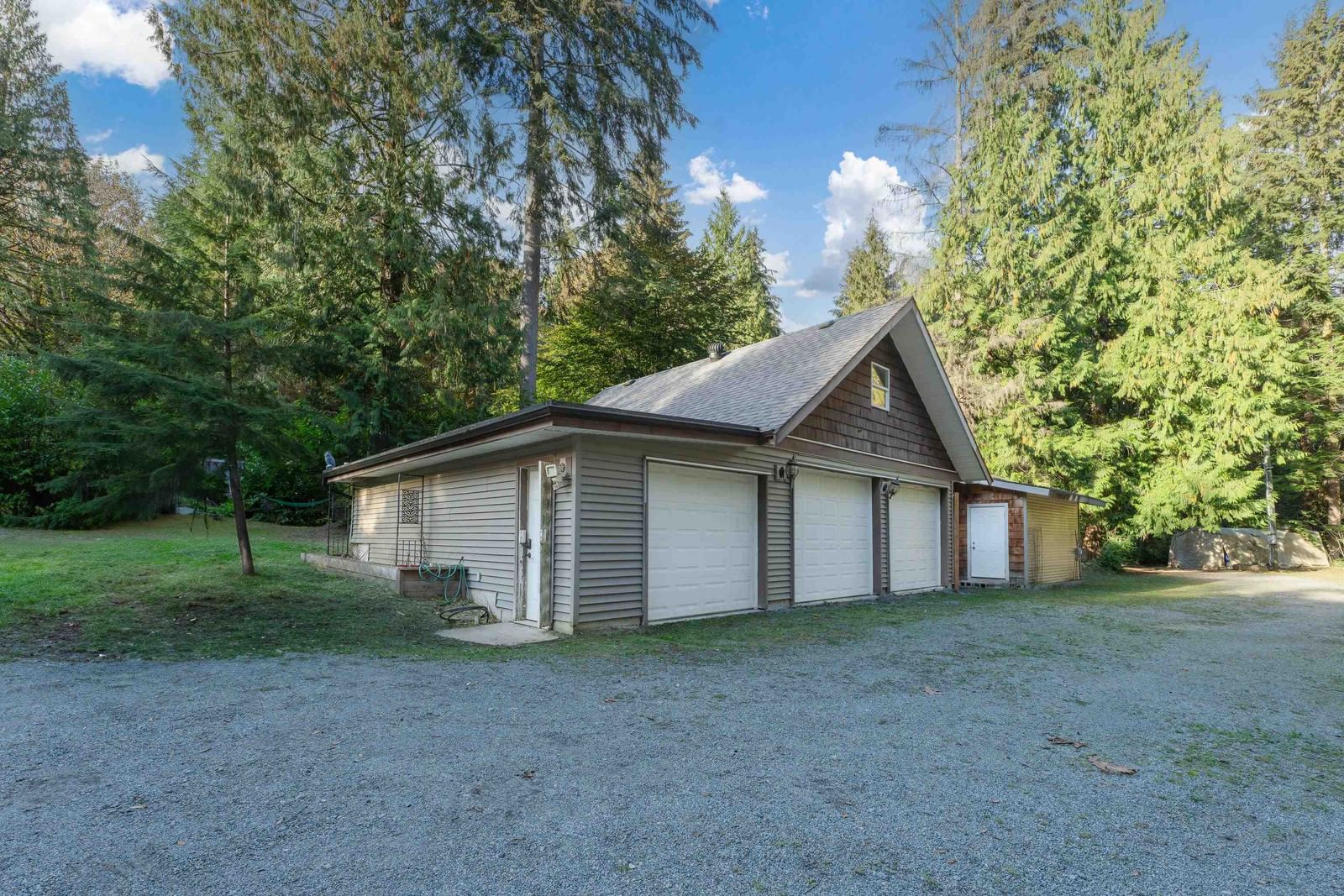 Listing Image 16