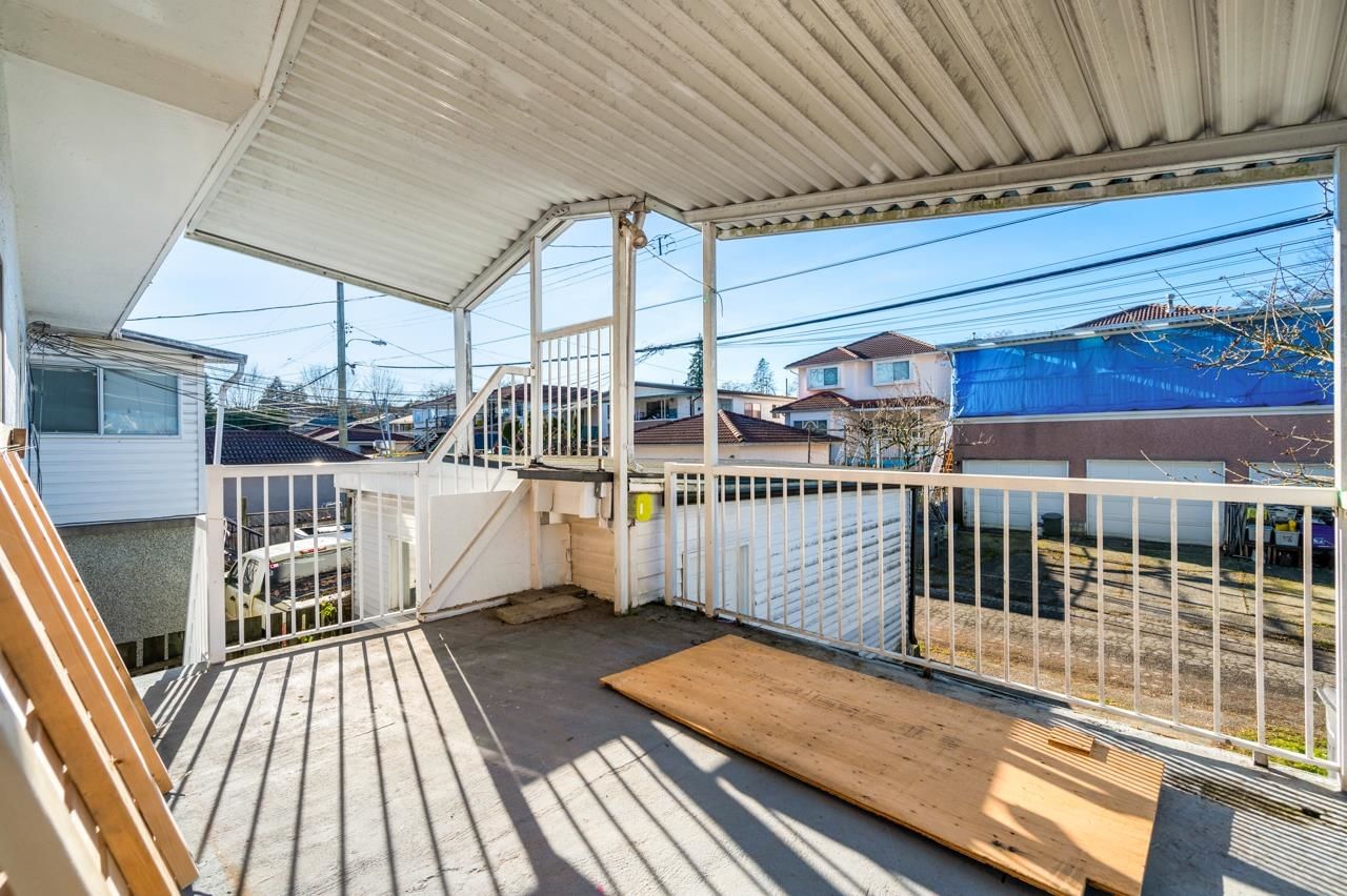 Listing Image 4