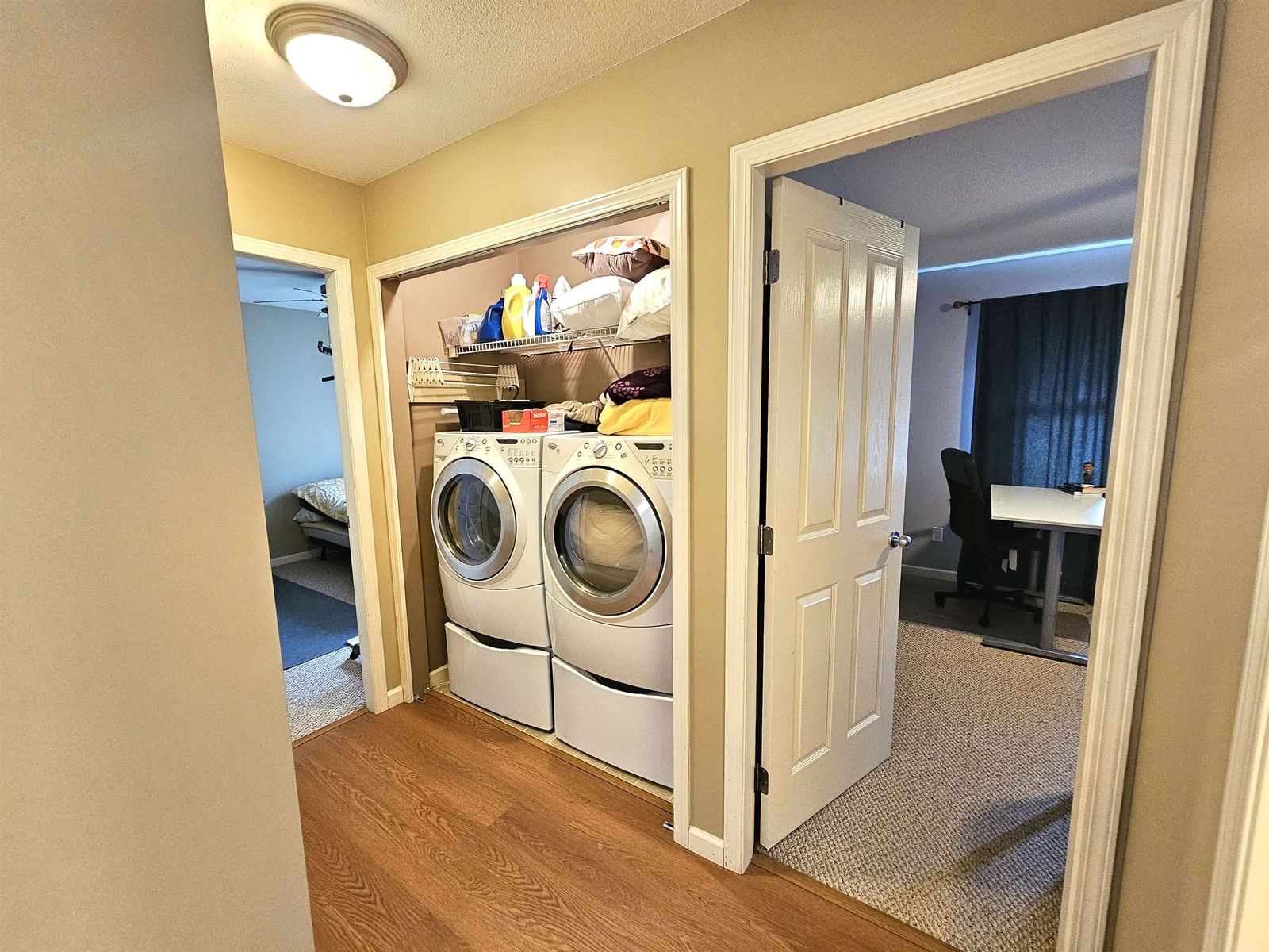 Listing Image 16