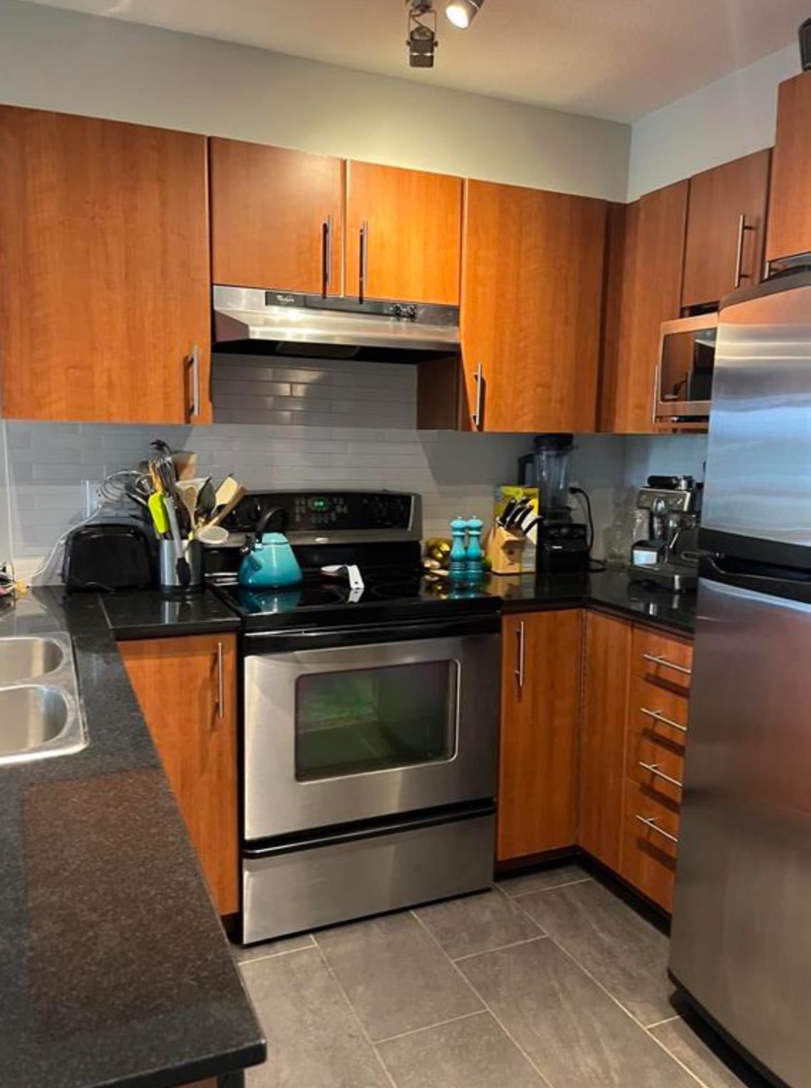 Listing Image 5