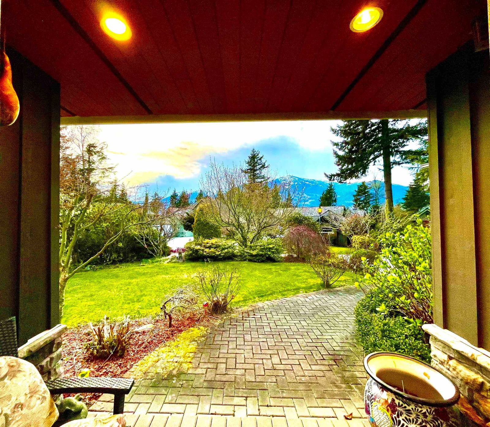 Listing Image 11
