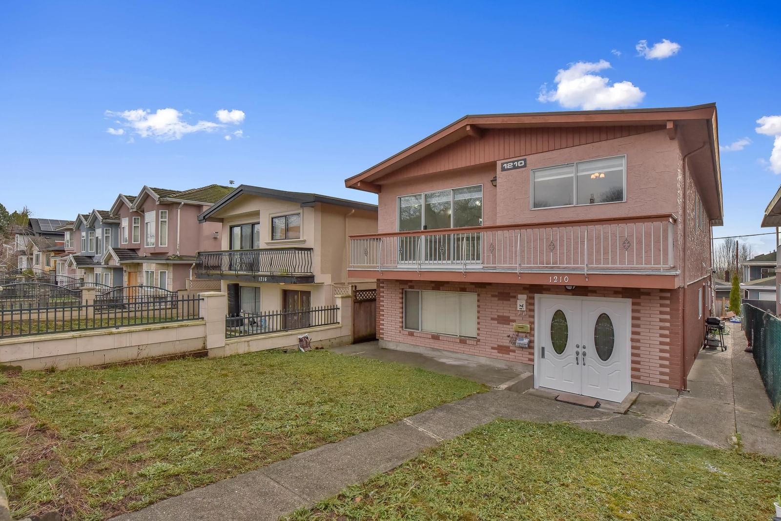 Listing Image 3