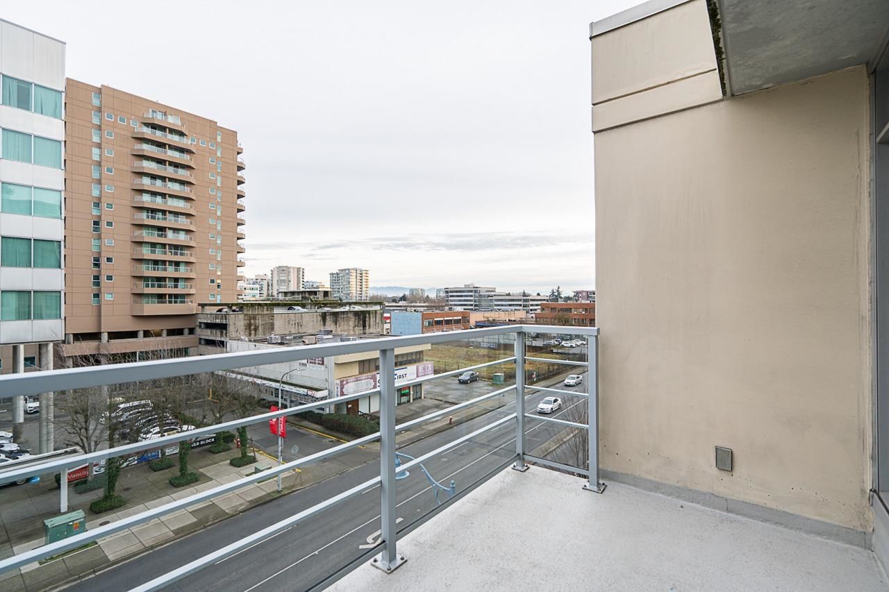 Listing Image 19