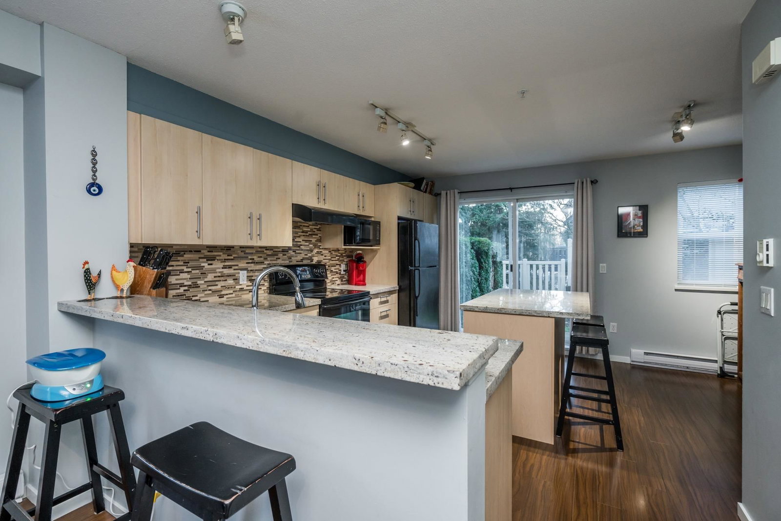Listing Image 13