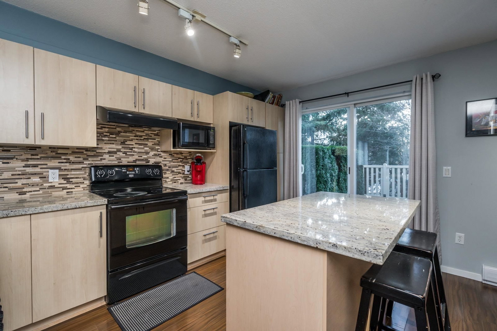Listing Image 14