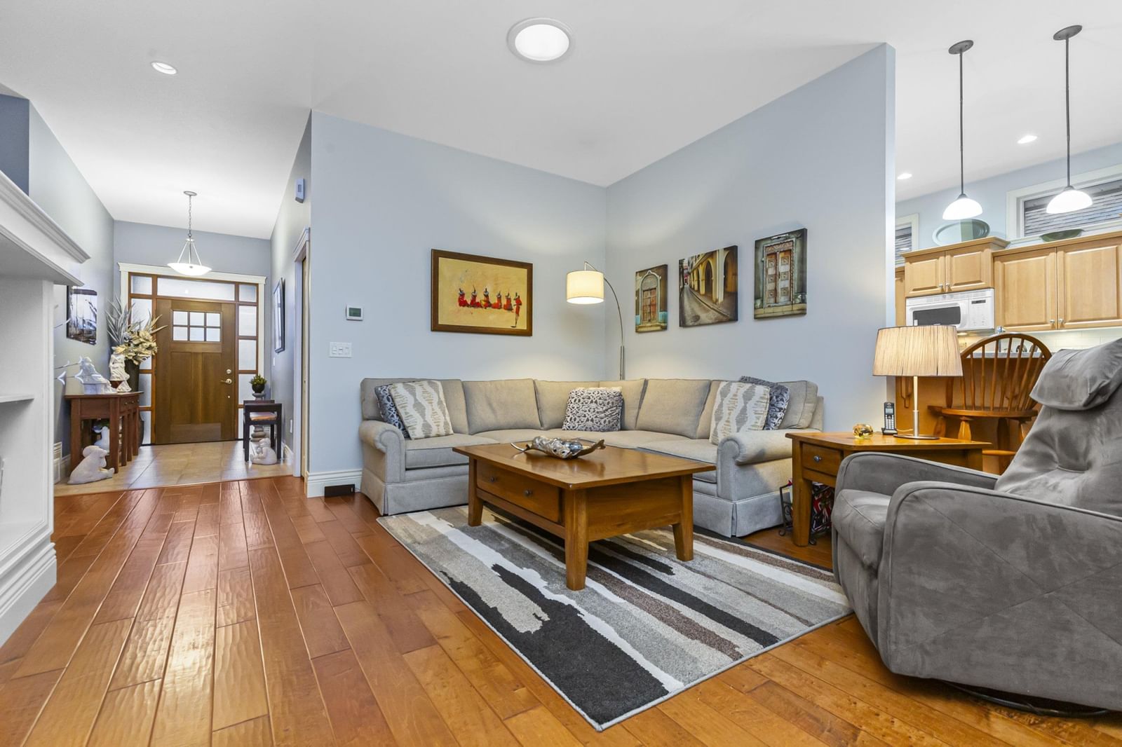 Listing Image 10