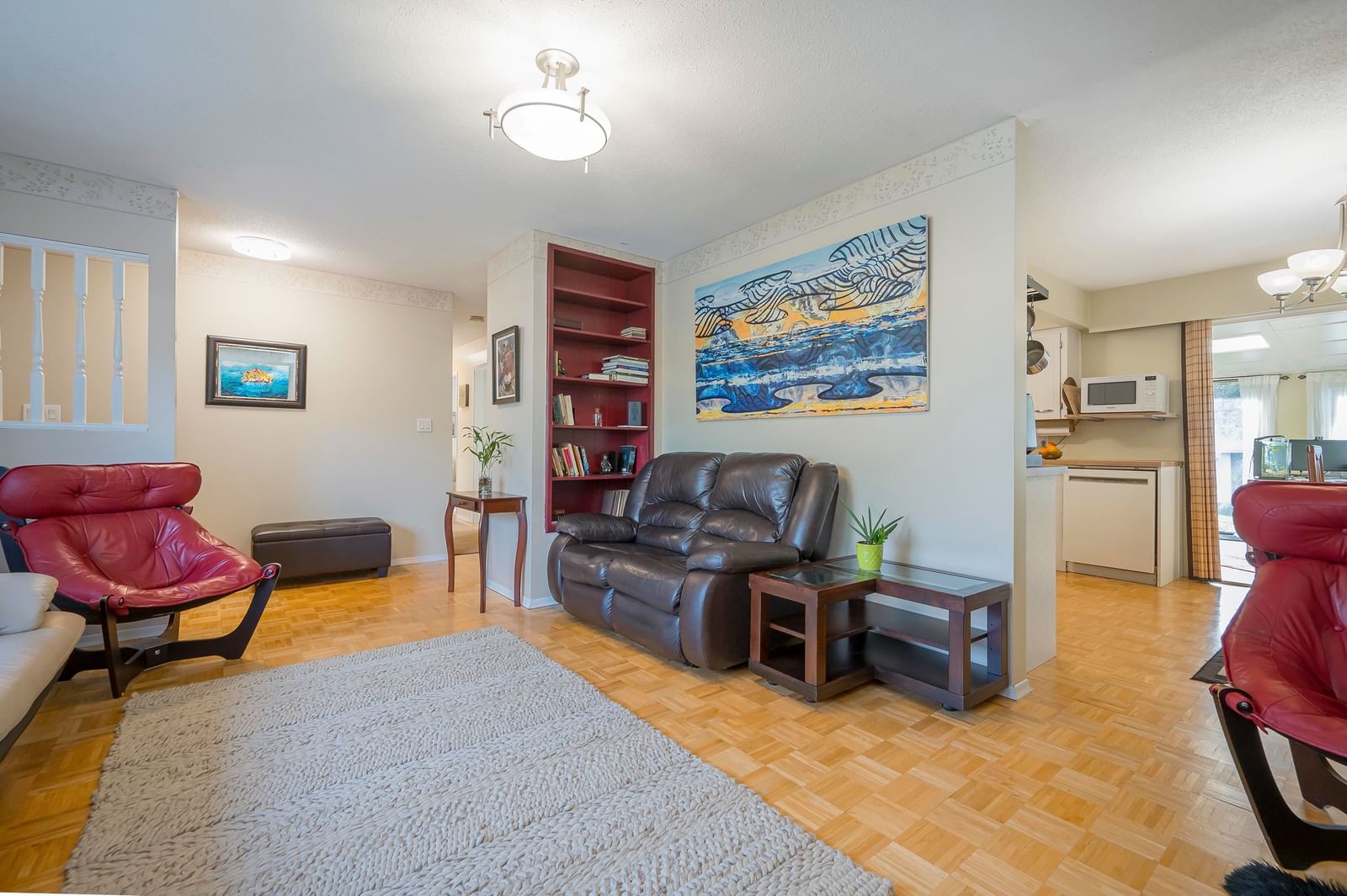 Listing Image 10