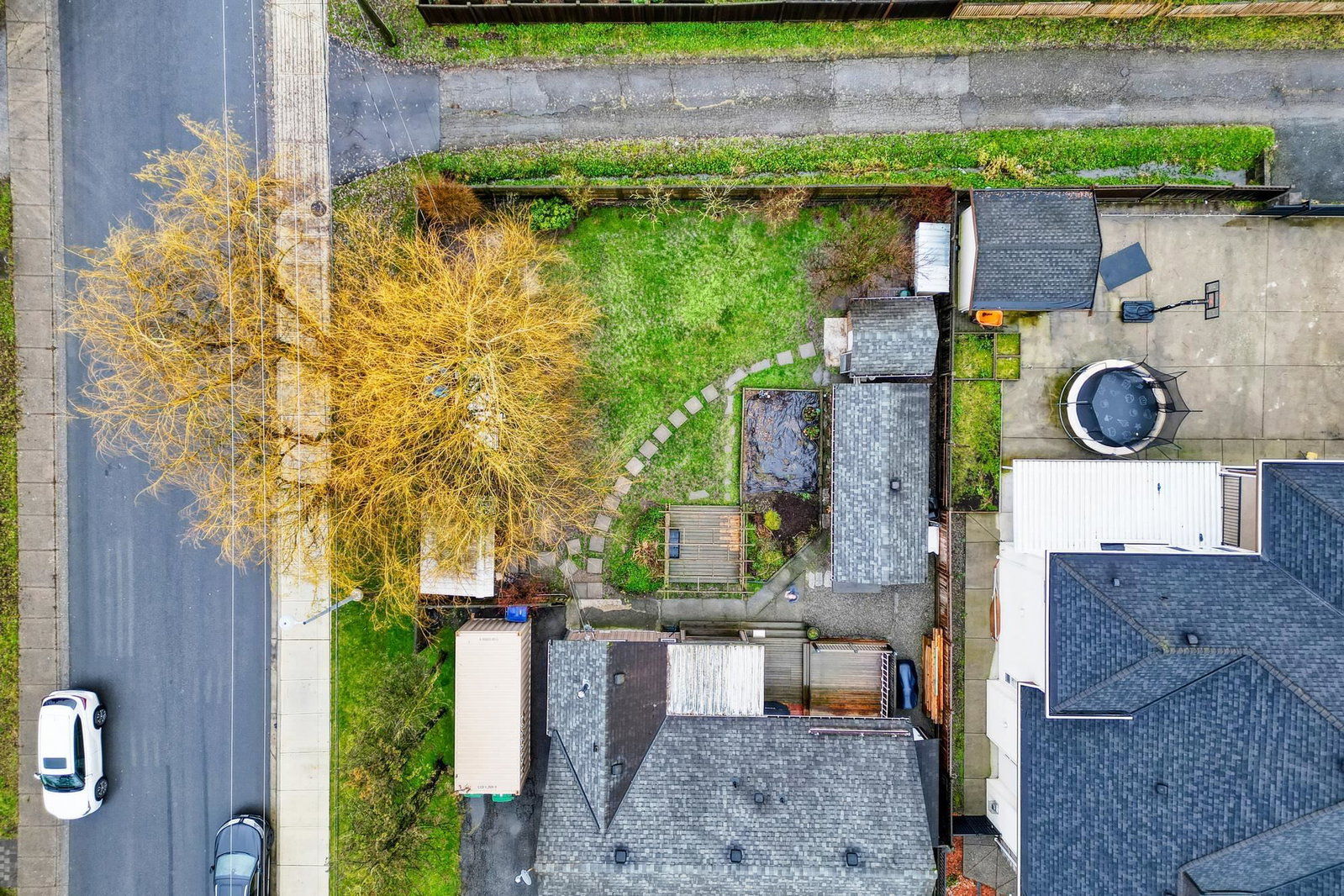 Listing Image 9