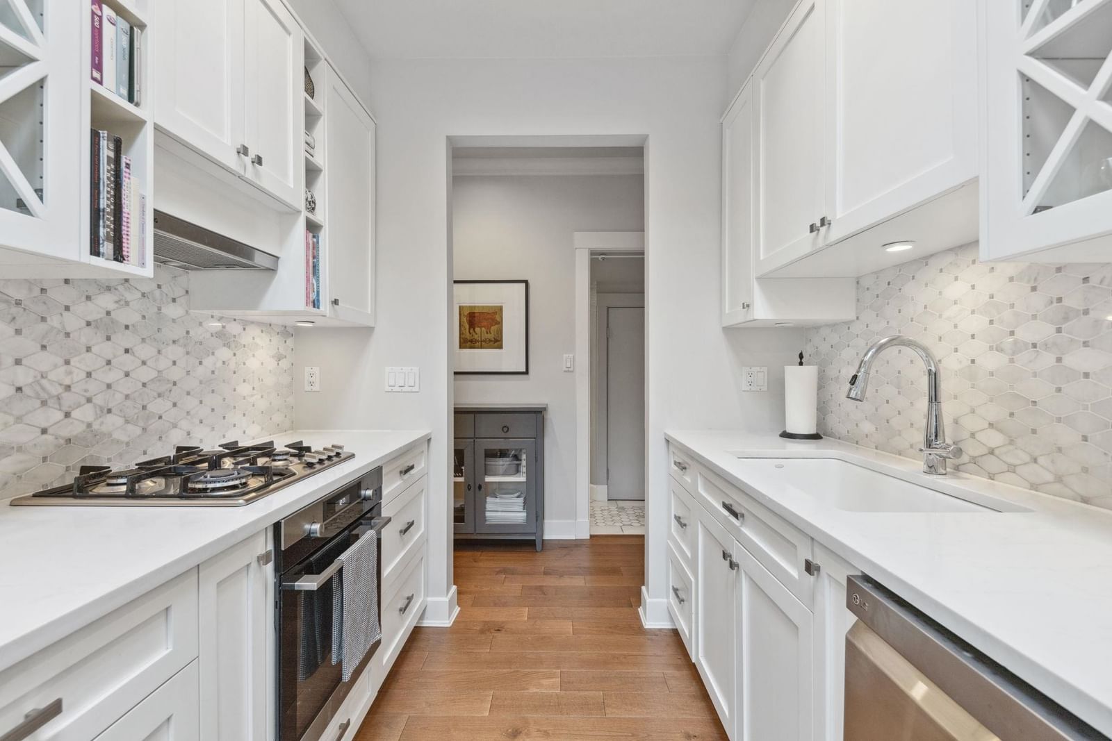 Listing Image 19