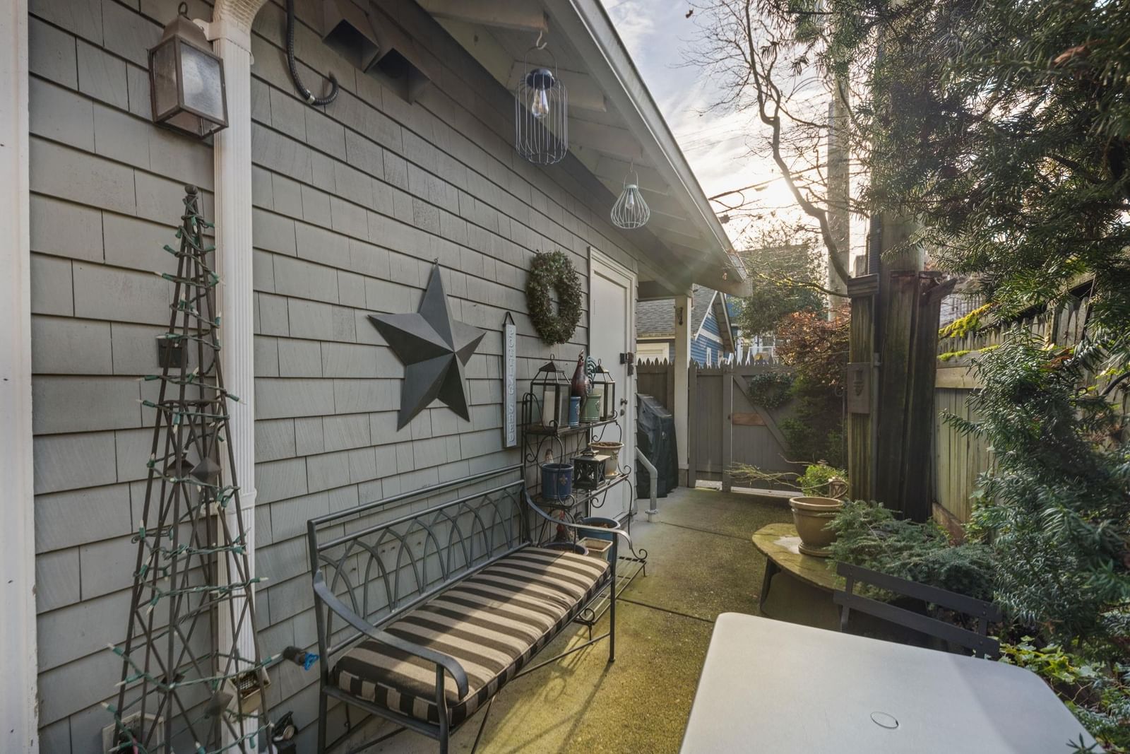 Listing Image 38