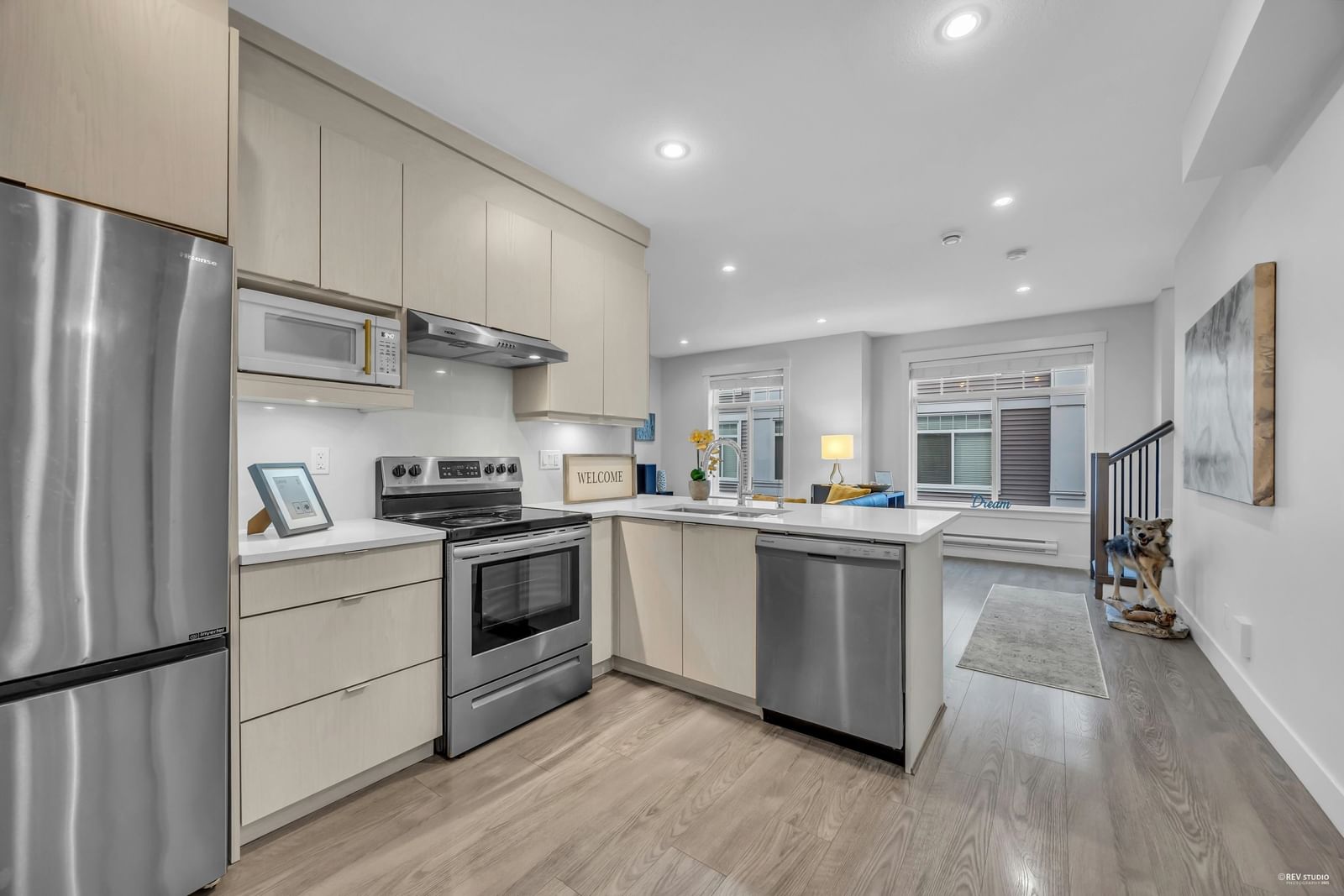 Listing Image 15