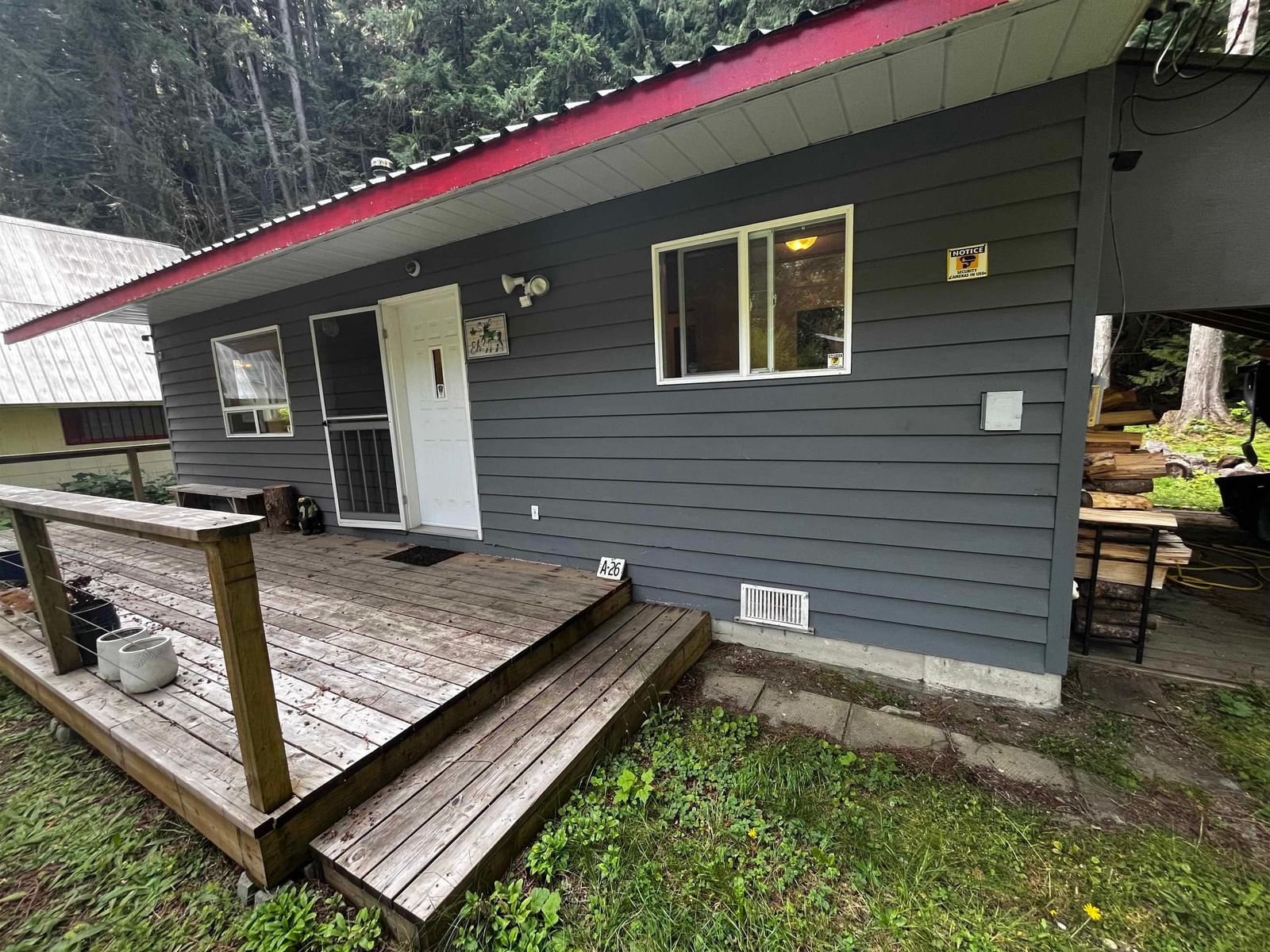 Listing Image 4