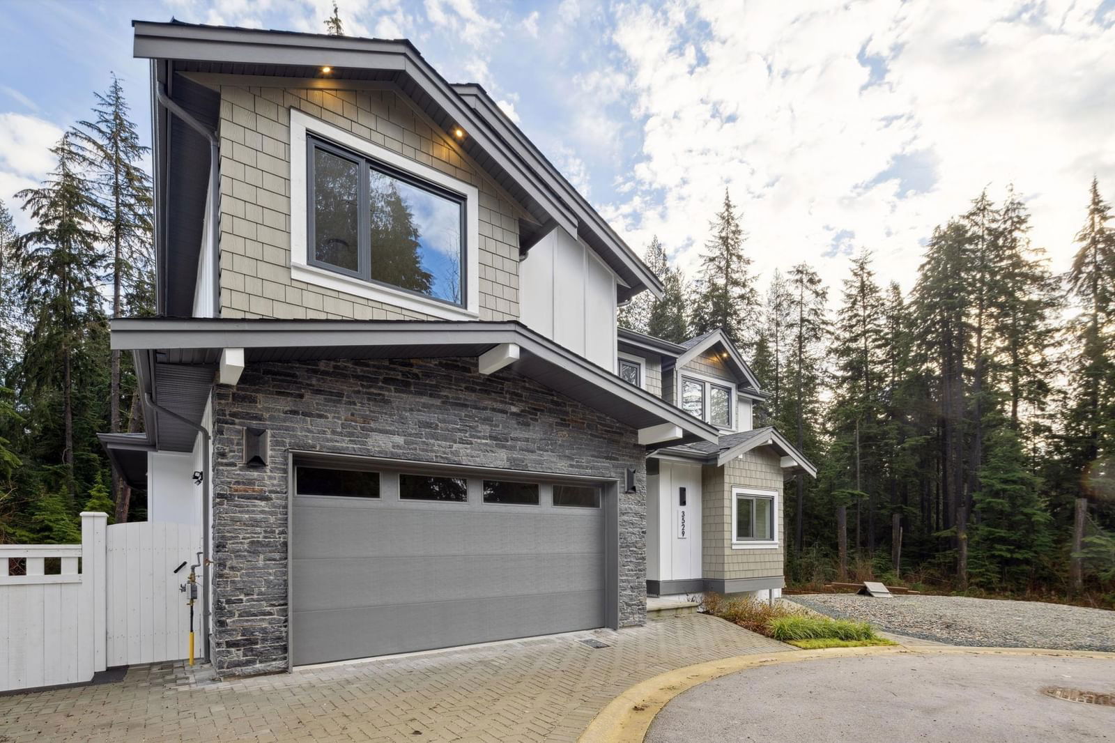 Image of home for listing MLS® R2955285