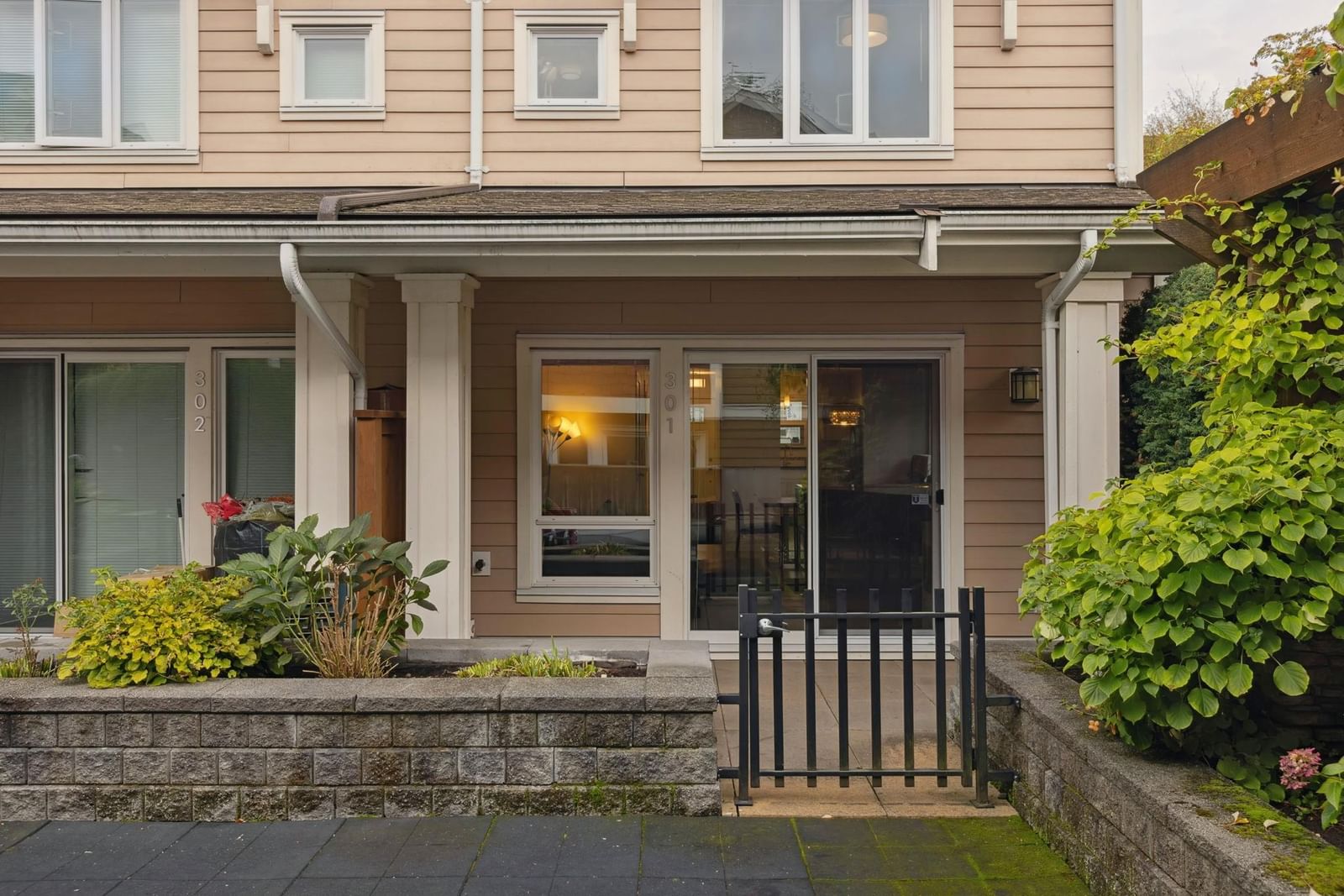 Listing Image 18
