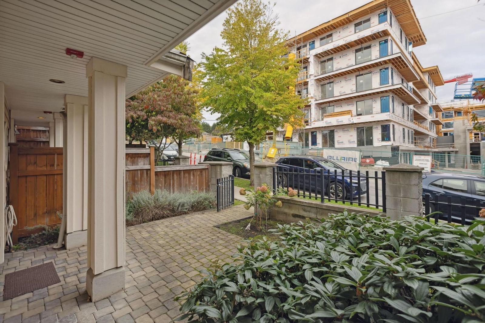 Listing Image 20