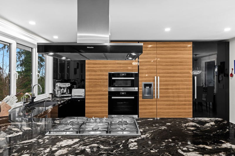 1162 Chartwell Crescent, West Vancouver, British Columbia