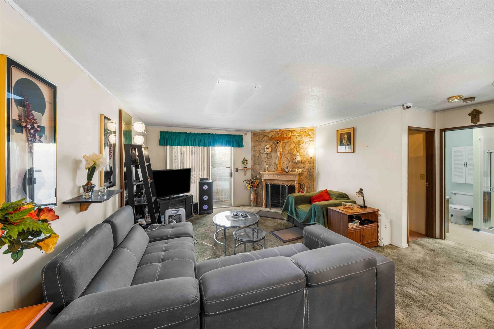 Listing Image 21