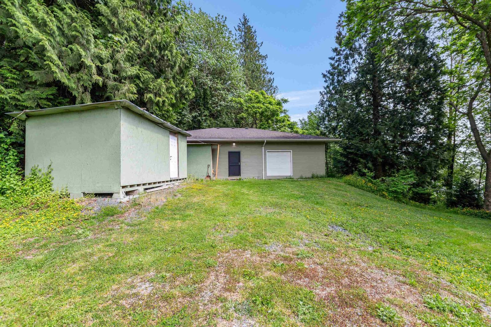 Listing Image 9