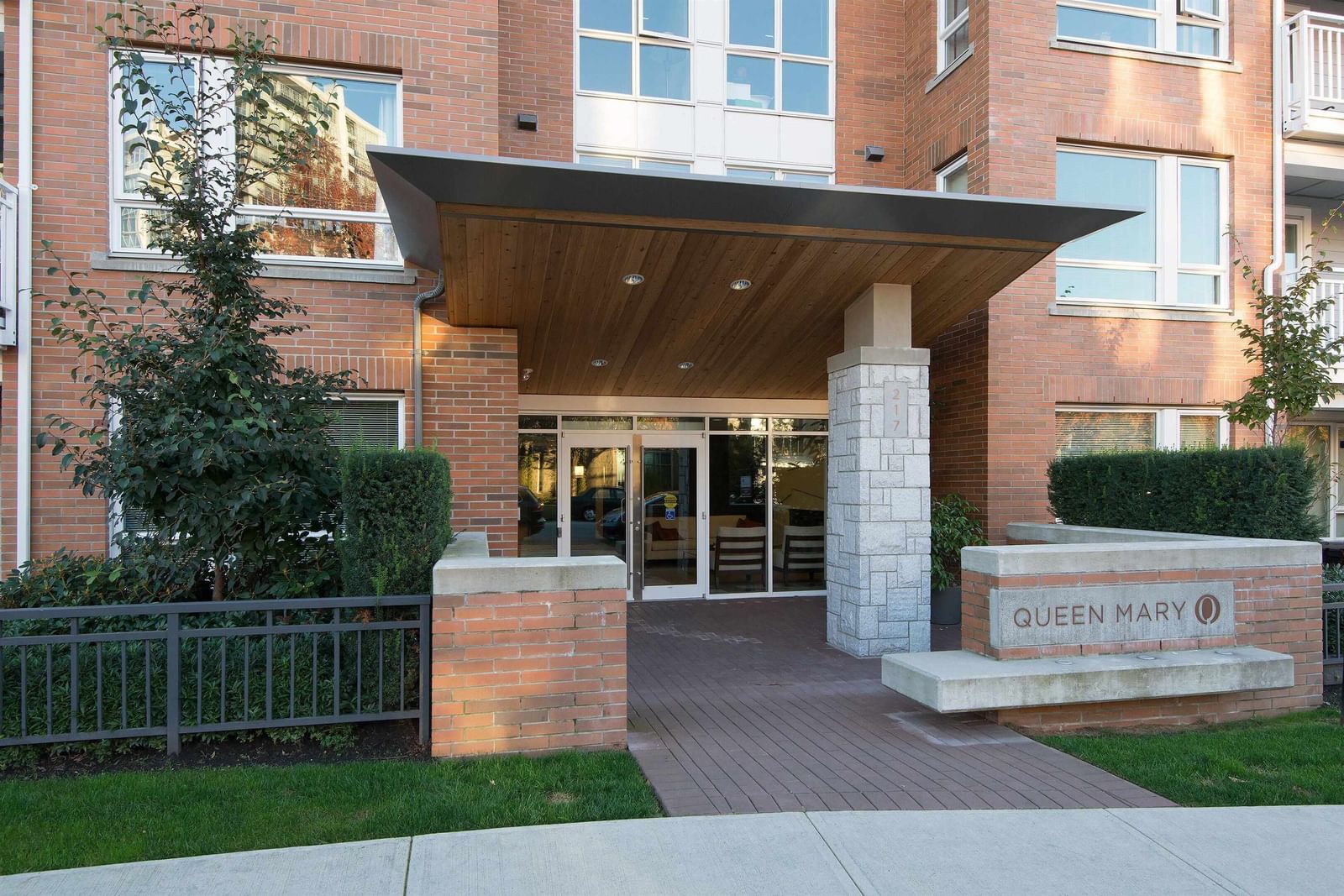 Listing Image 23
